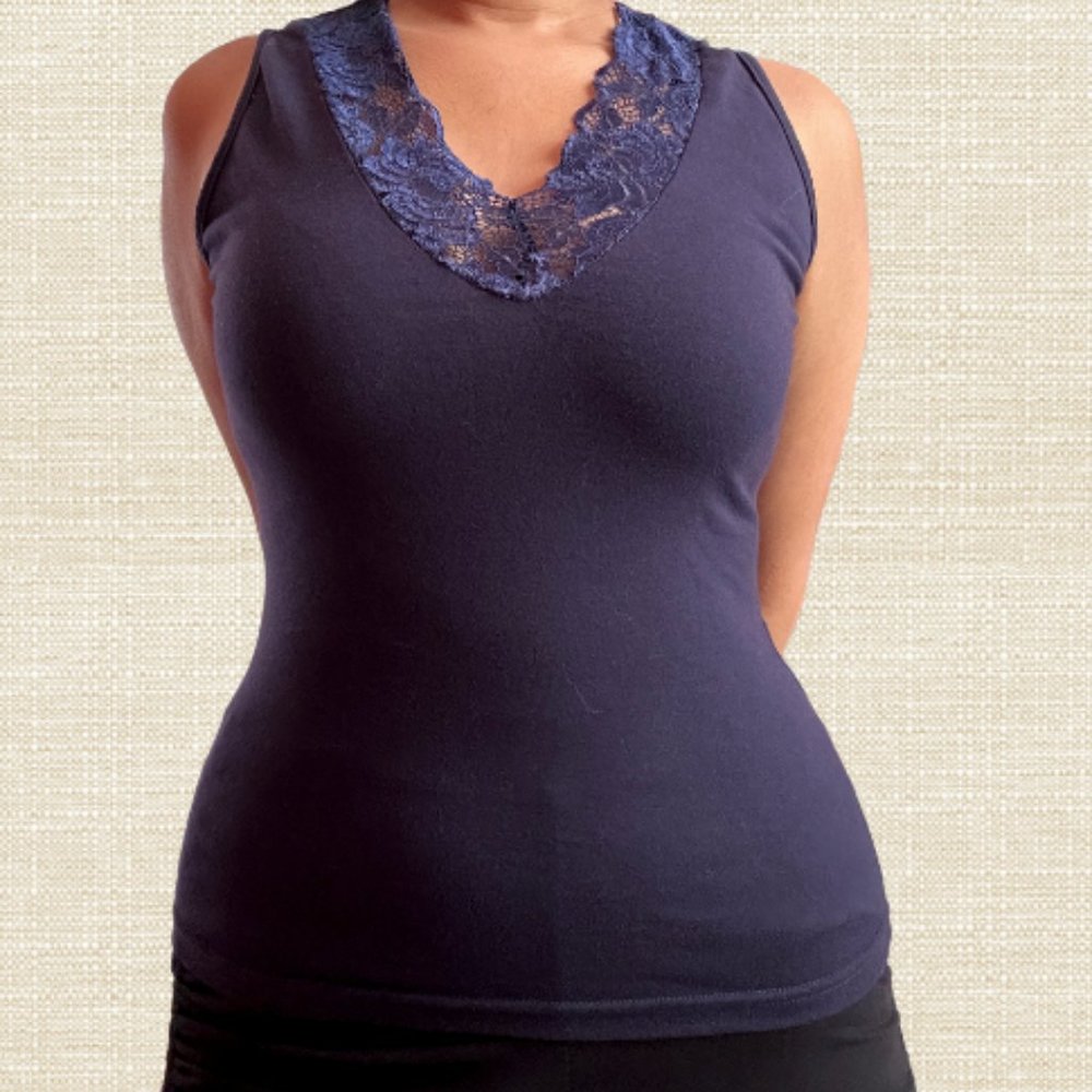 Discontinued Navy Blue Lace Trim Tank Top Women's Size XS
